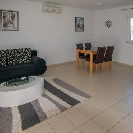 Apartments Pagar * Sveti Filip i Jakov